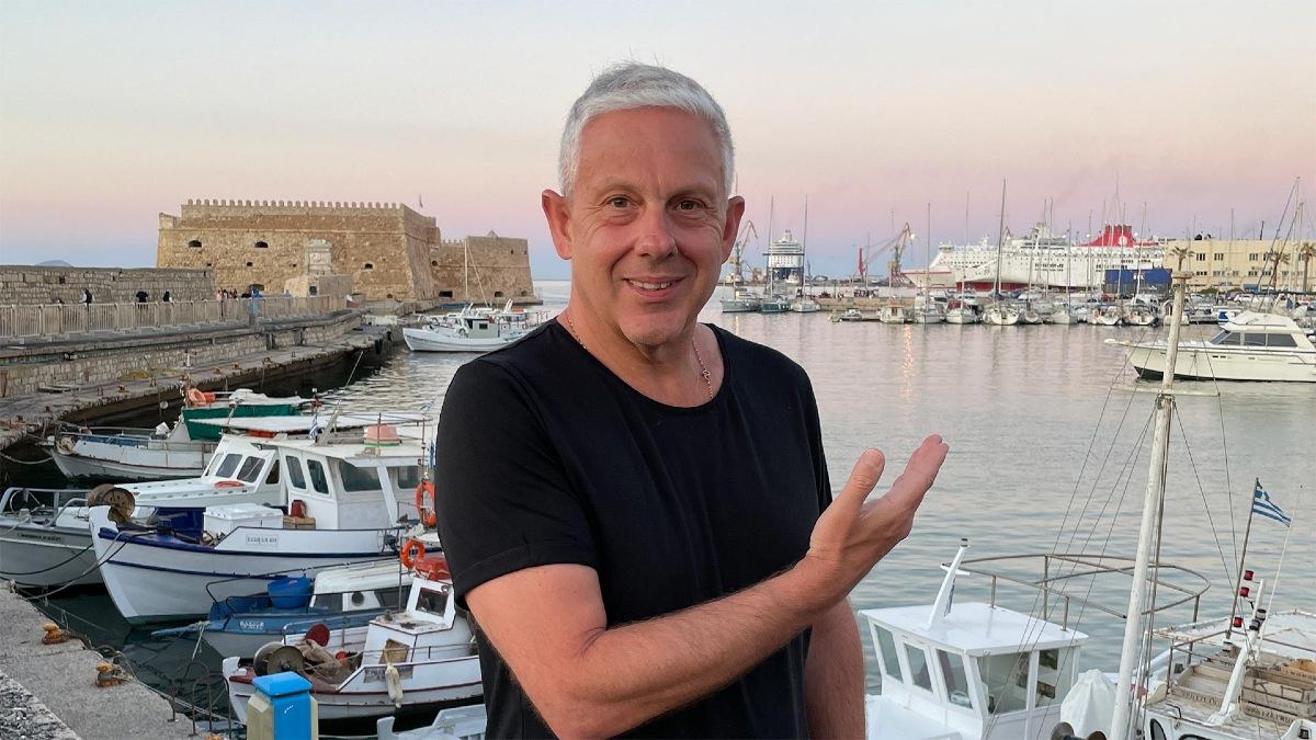 «Αν έρθει ο εφιάλτης της Γαλλίας;»: «Απασφάλισε» ο Τάσος Δούσης για την ελληνική οικονομία και τον τουρισμό