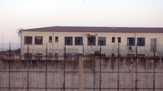 Θρίλερ στις φυλακές Λάρισας: Κρατούμενος βρέθηκε νεκρός στο κελί του