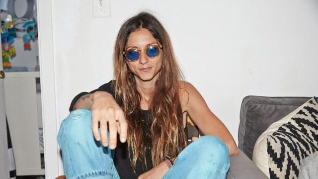 «Είμαι 17 χρόνια νηφάλια, σκέφτομαι όσους ακόμη υποφέρουν»: Η μεγάλη εξομολόγηση της Σοφίας Καρβέλα