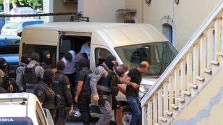 Μαφία της Κρήτης: Ελεύθερος με περιοριστικούς όρους ο αστυνομικός που συνέλαβαν