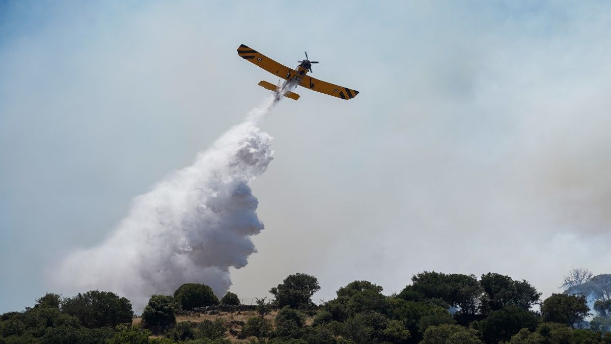 Μεγάλη φωτιά στην Πυλαία Θεσσαλονίκης – Ήχησε το 112
