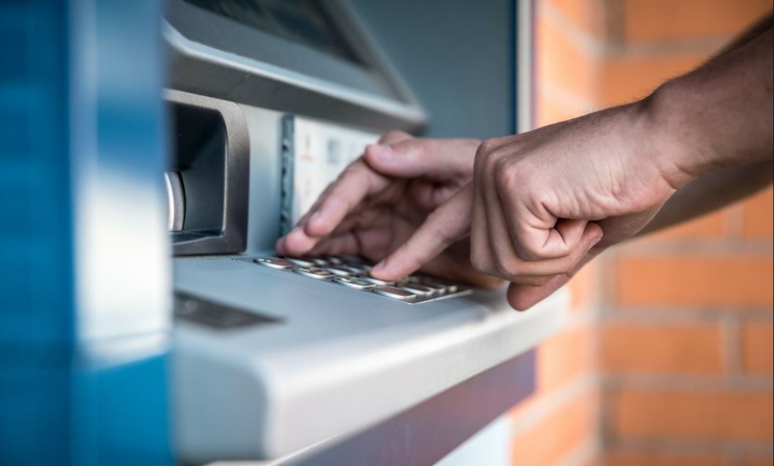 Καταβολές επιδομάτων από e-ΕΦΚΑ και ΔΥΠΑ: Η «ανάσα» που περιμένουν χιλιάδες δικαιούχοι