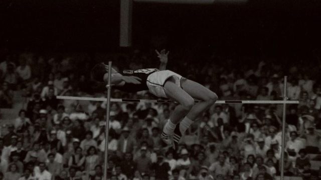 Σαν σήμερα, 20 Οκτωβρίου 1968: Ο Ντικ Φόσμπερι κατακτά το χρυσό ολυμπιακό μετάλλιο στο άλμα εις ύψος καθώς περνά για πρώτη φορά τον πήχη με την πλάτη