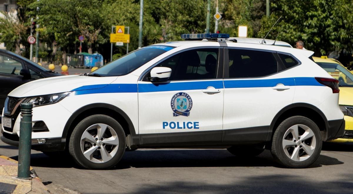 Βίαιο επεισόδιο στο Αιγάλεω: Παραβίασε κόκκινο και μαχαίρωσε στο μάτι οδηγό μηχανής με κατσαβίδι