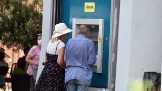 Επίδομα 250 ευρώ: Ποιοι μένουν εκτός – Ποιοι οι δικαιούχοι που πάνε ΑΤΜ