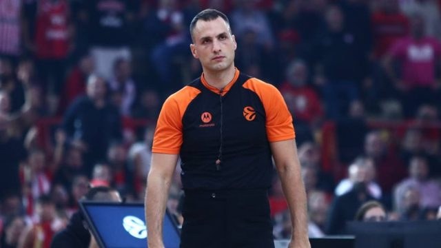 Euroleague: Συνελήφθη ο Σέρβος διαιτητής Ούρος Νίκολιτς – Βρέθηκαν 250.000 ευρώ στο διαμέρισμά του