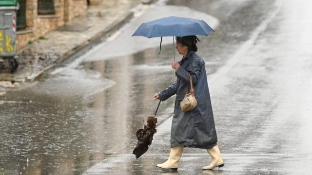 Καιρός: Βροχές και καταιγίδες σήμερα 17/10 – Αρνιακός και Τσατραφύλλιας, προειδοποιούν
