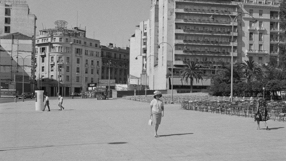Κουίζ για την παλιά Αθήνα: Αναγνωρίζεις την πλατεία; Είναι από τις πιο γνωστές
