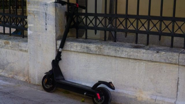 Χανιά: Σε κρίσιμη κατάσταση 11χρονος μετά από πτώση με πατίνι