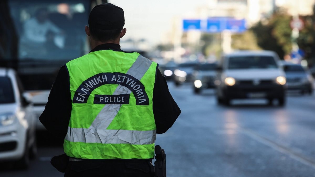 28η Οκτωβρίου: Κυκλοφοριακές ρυθμίσεις σε Αθήνα και Πειραιά – Ποιοι δρόμοι θα κλείσουν