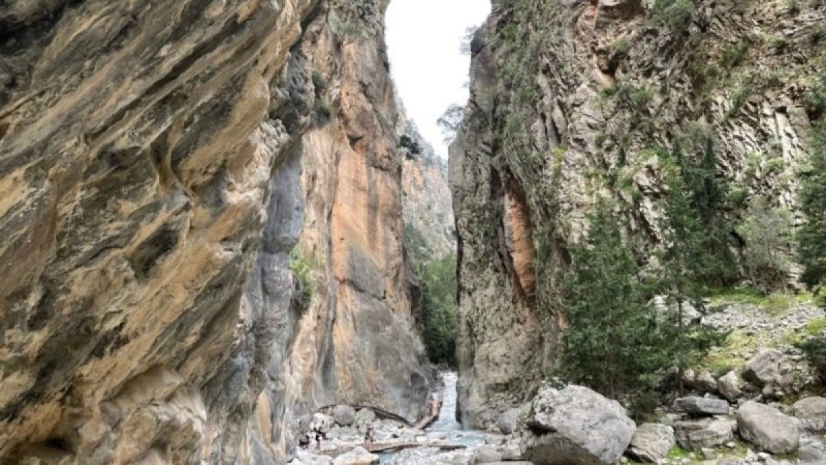 Καιρός: H Barbara κλείνει το φαράγγι της Σαμαριάς