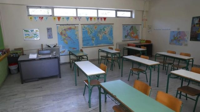 Σχολεία: Πότε κλείνουν για το καλοκαίρι Δημοτικά, Γυμνάσια, Λύκεια – Το πλήρες πρόγραμμα για εξετάσεις και Πανελλήνιες 2026