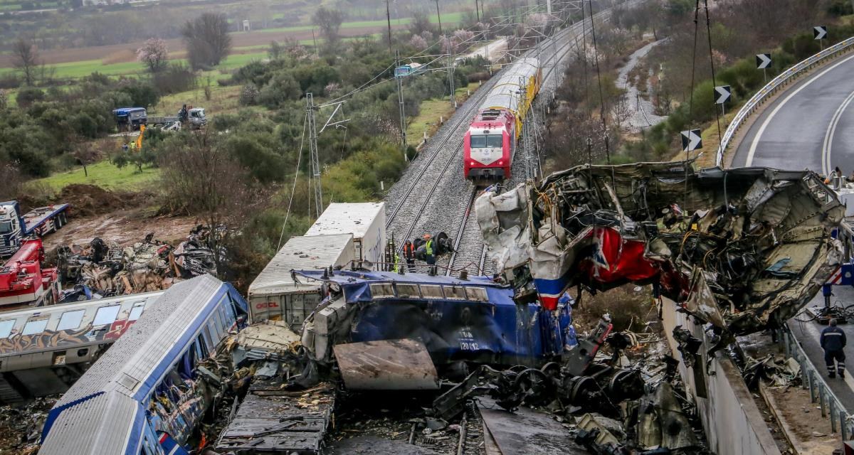 Τραγωδία στα Τέμπη: Κείμενο διαμαρτυρίας 50 συγγενών θυμάτων για την ανακριτική διαδικασία