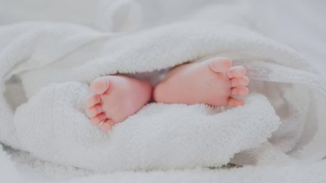 «Δεν είδα καμία αγάπη μάνας προς το παιδί» – Καταδικάστηκε 40χρονη που άφησε μόνιμη αναπηρία στο βρέφος της στη Θεσσαλονίκη