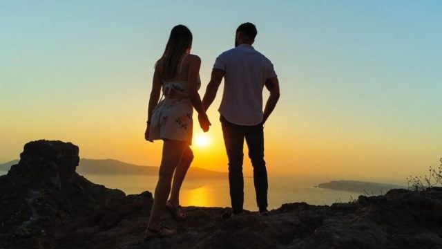 Τα 3 «μυστικά» για να κρατήσεις «ζωντανό» τον έρωτα στη σχέση σου