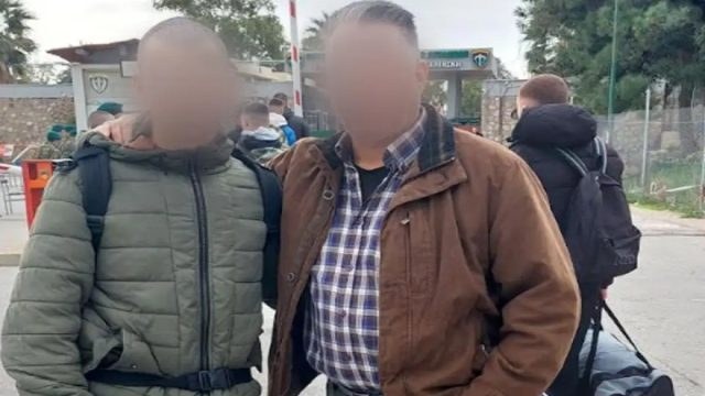 «Χθες έφυγα και θα ξαναπάω να τον φέρω τώρα στην κούτα»: Συγκλονίζει ο πατέρας του 19χρονου οπλίτη στη Ρόδο