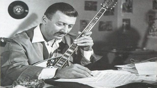 Σαν σήμερα, 17 Νοεμβρίου 1993: Το τελευταίο ρεφρέν του Γιώργου Μητσάκη – Ο άρχοντας του μπουζουκιού φεύγει από τη ζωή