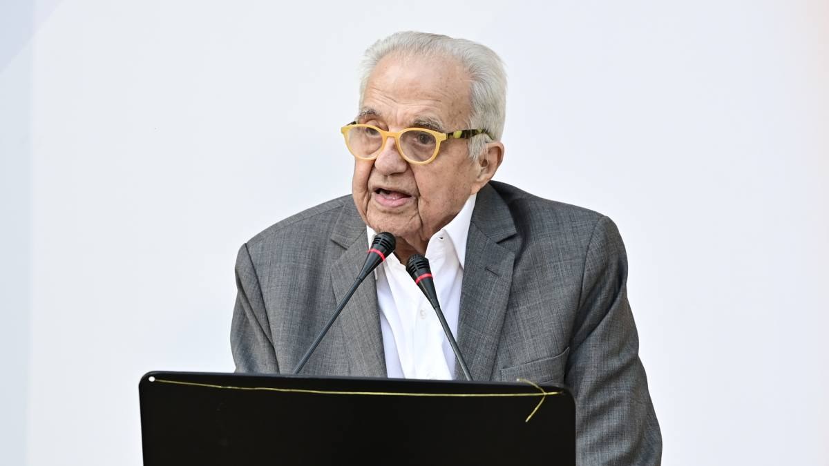 Πέθανε ο πρώην υπουργός του ΣΥΡΙΖΑ Αλέκος Φλαμπουράρης σε ηλικία 87 ετών