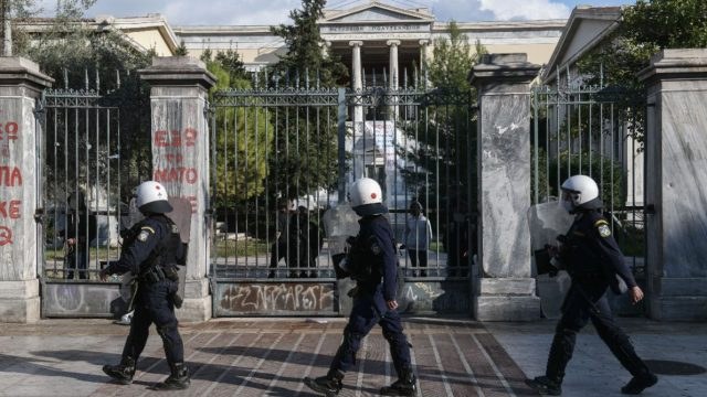 «Αστακός» το κέντρο της Αθήνας για το Πολυτεχνείο: 5.000 αστυνομικοί, drones και κλειστοί σταθμοί Μετρό – Πώς θα κινηθούν τα ΜΜΜ