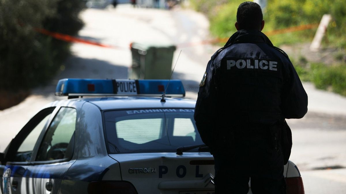 Νεκρός στην Αράχωβα ο Γιάννης Λάλας – Εκτελέστηκε με καλάσνικοφ ο κατηγορούμενος για τη δολοφονία Καραϊβάζ