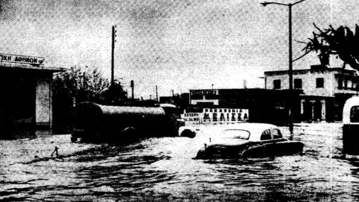 Σαν σήμερα, 06 Νοεμβρίου 1961: Η μαύρη νύχτα της Αθήνας – Η πλημμύρα που έπνιξε 43 ψυχές