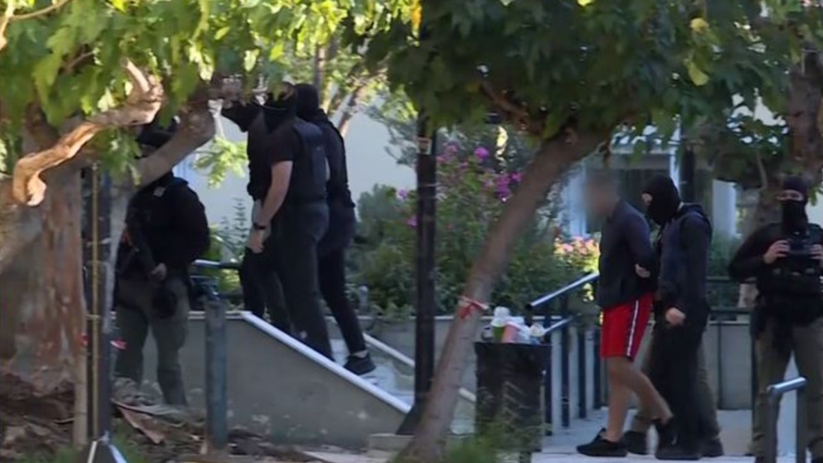 Στην φυλακή οι τέσσερις κατηγορούμενοι για τη δολοφονία Λάλα – «Είχα τα όπλα για ασφάλεια»