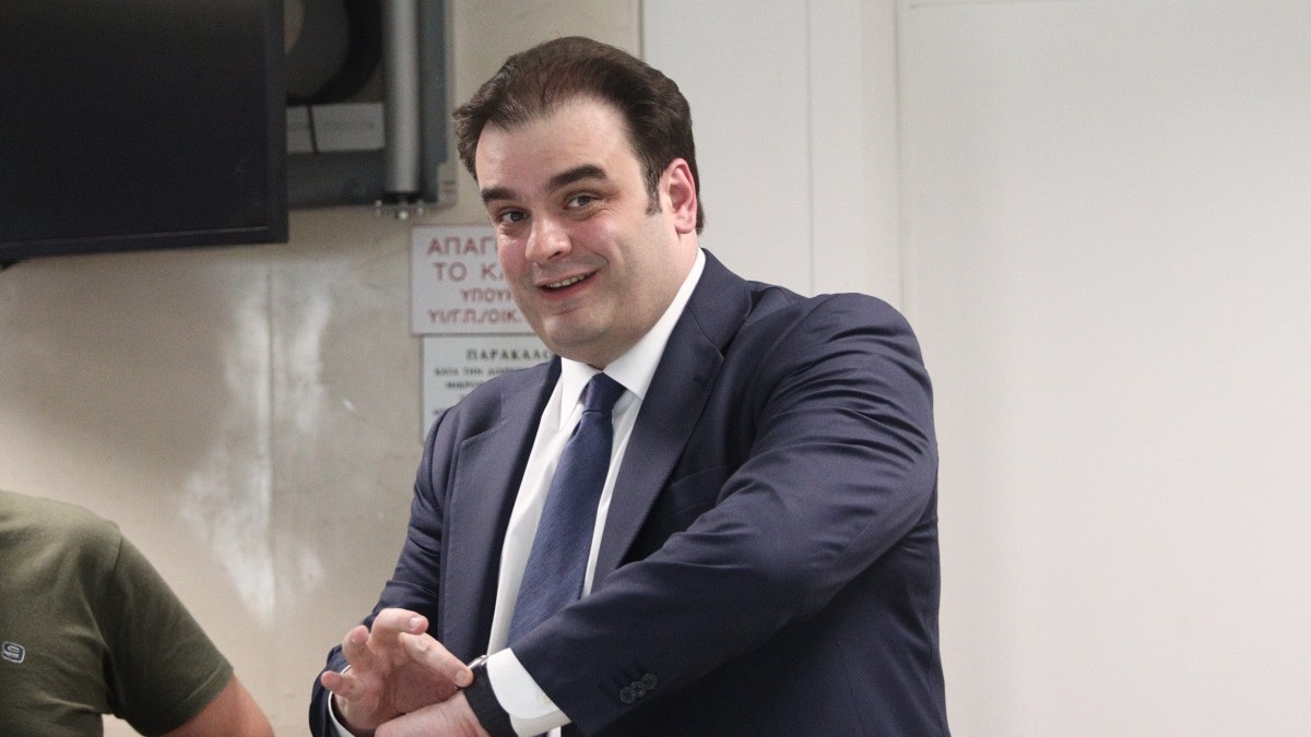 Πιερρακάκης: Σήμερα περίπου 900.000 νοικοκυριά θα δουν ένα ενοίκιο να τους επιστρέφεται
