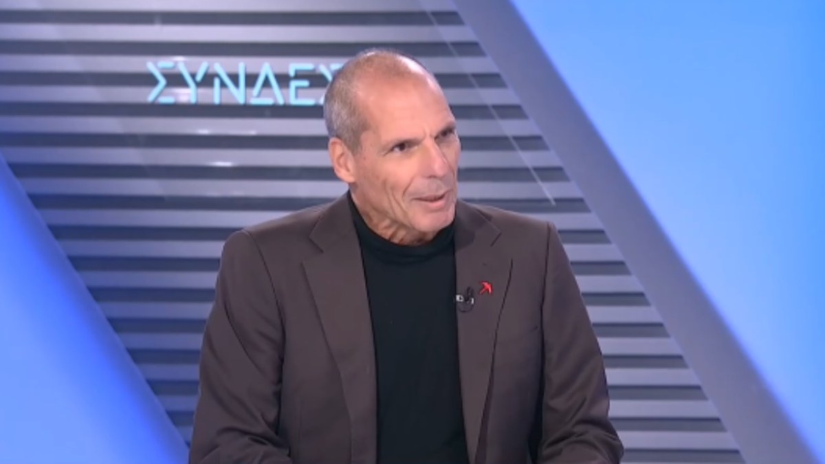 Βαρουφάκης για «Ιθάκη»: Έχω πολλά βιβλία να διαβάσω, λέω να περιμένω την ταινία