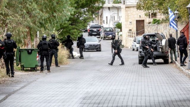 Βεντέτα στα Βορίζια: Σε κατάσταση πολιορκίας το χωριό – Ταυτοποιήθηκαν οι 5 καταζητούμενοι, δύο συλλήψεις
