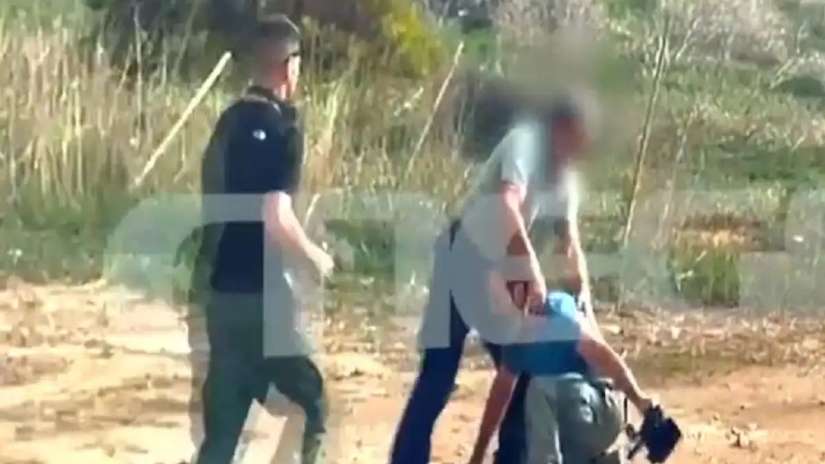 Μακελειό στα Βορίζια: Άγνωστος επιτέθηκε στο συνεργείο του «Live News» μετά τη σύλληψη των τριών αδελφών