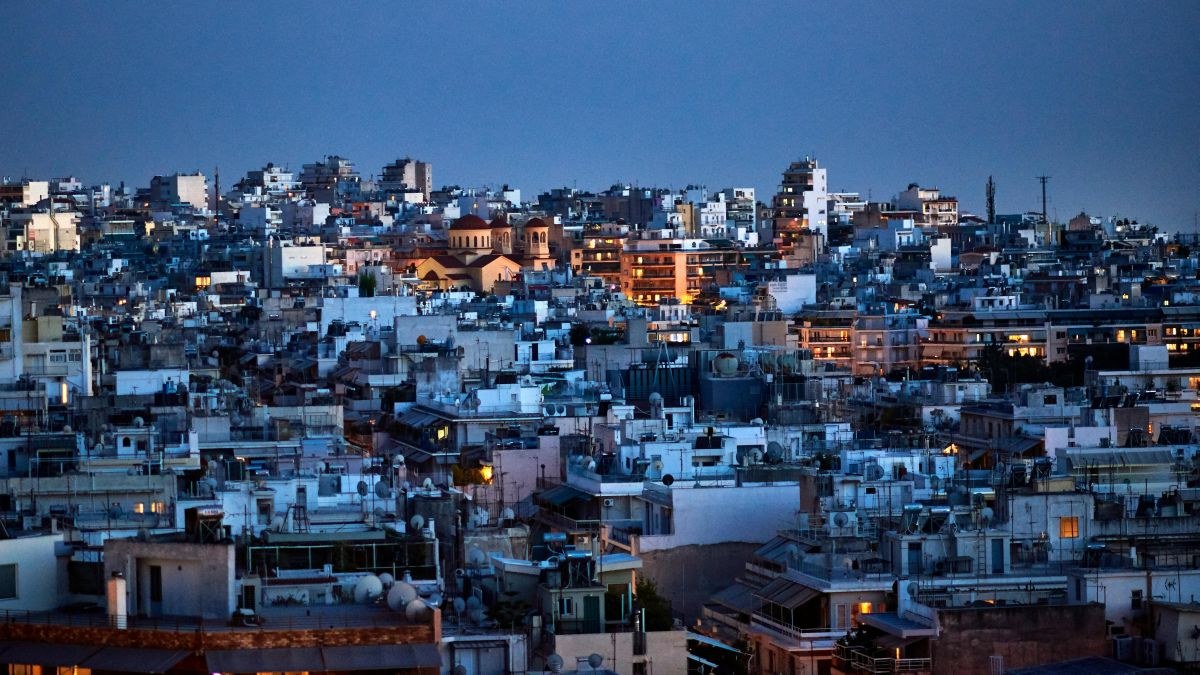 Στεγαστικό 2026: Το μεγάλο στοίχημα των κινήτρων – Επιδότηση έως 36.000 ευρώ για ανακαίνιση των σπιτιών – Θα «ανοίξουν» τα κλειστά ακίνητα;