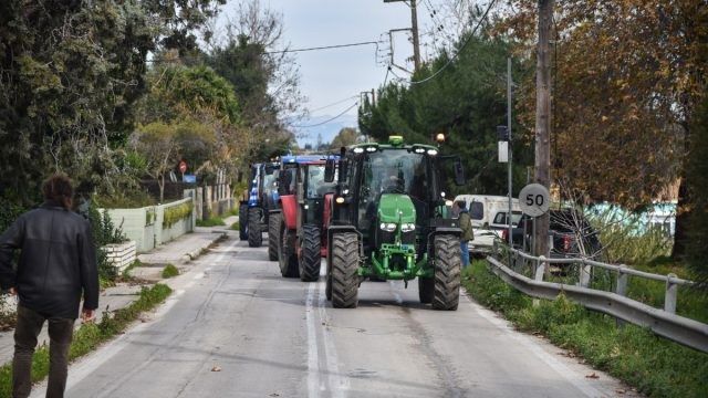 Κλιμάκωση από τους αγρότες: Κλείνουν επ’ αόριστον τον σταθμό στον Προμαχώνα για τα φορτηγά