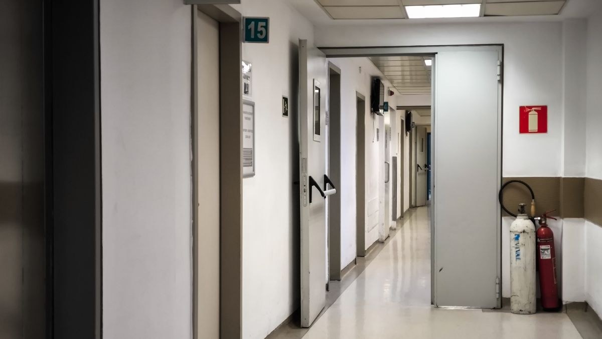 Αίγιο: «Με βάραγε για 20 λεπτά επειδή δεν του άρεσε η μούρη μου», είπε ο γιατρός που γρονθοκοπήθηκε από ασθενή-πυγμάχο