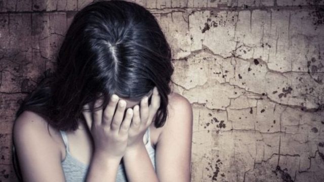 Σοκ στην Αθήνα: 13χρονη μεταφέρθηκε στο νοσοκομείο μετά από χρήση ναρκωτικών – Εντόπισε αναίσθητη μέσω smartwatch