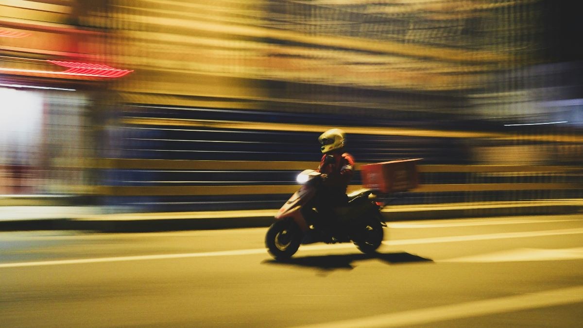 Αργυρούπολη: Ανήλικοι χτύπησαν 31χρονο διανομέα και του άρπαξαν την παραγγελία που μετέφερε