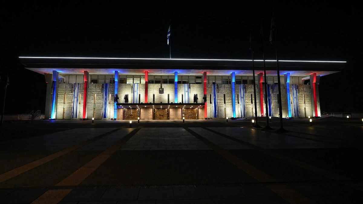 Φονική επίθεση στο Σίδνεϊ: Συναγερμός και ενισχυμένα μέτρα ασφαλείας σε μεγάλες πόλεις για το Χανουκά