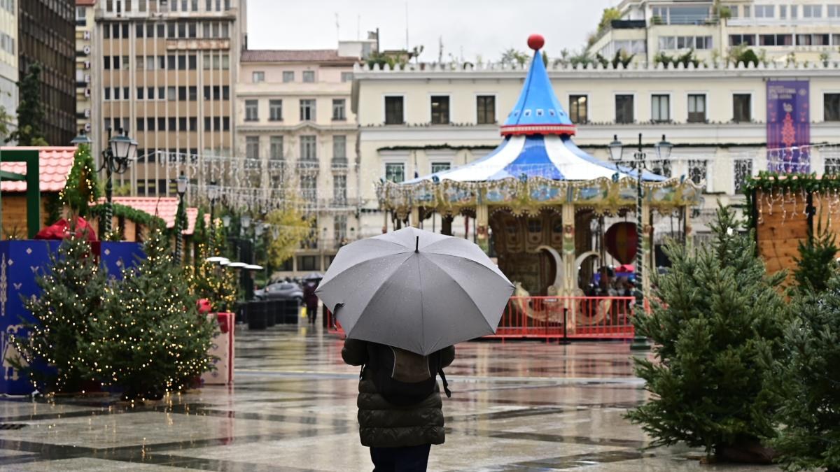 Ποιοι δρόμοι είναι κλειστοί και πού θα βρέχει το βράδυ