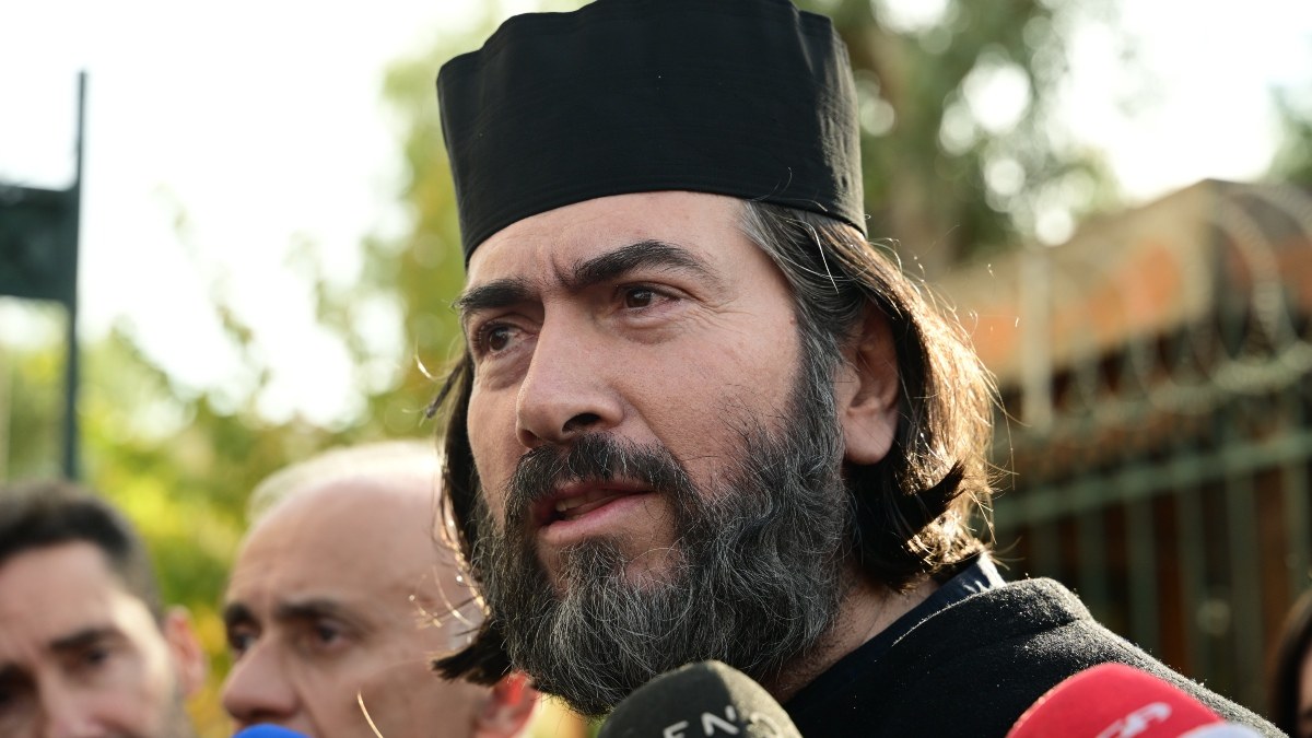 Ανατροπή στην υπόθεση της Κιβωτού: Ο βασικός μάρτυρας ανασκεύασε για τον πατέρα Αντώνιο – «Αυτός με έπεισε να πω ψέματα»