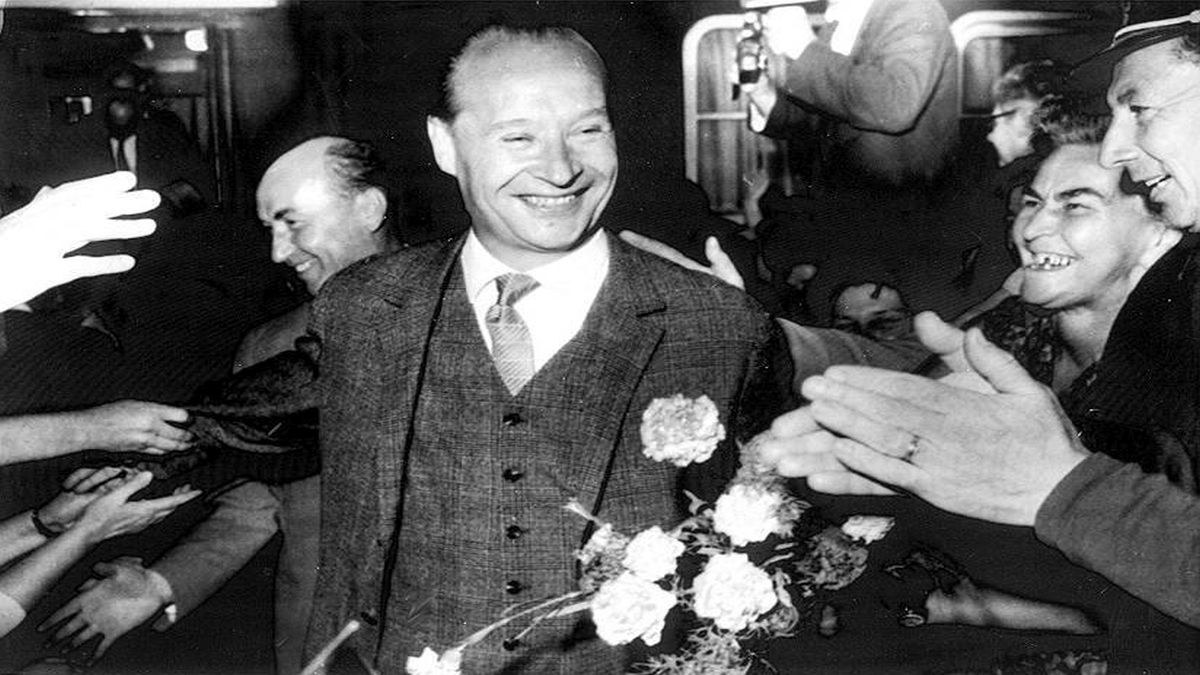 Σαν σήμερα, 05 Ιανουαρίου 1968: Η άνοδος του Αλεξάντερ Ντούμπτσεκ – Η απαρχή της άνοιξης της Πράγας που συγκλόνισε το Σιδηρούν Παραπέτασμα