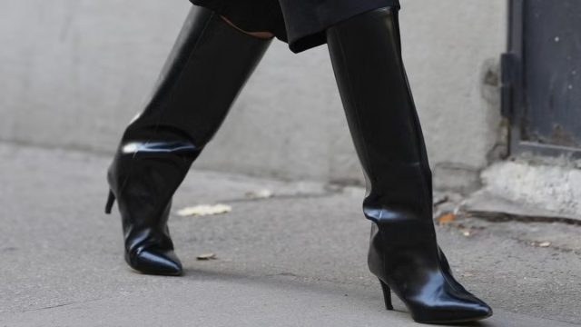 Μπότες: Έξυπνοι τρόποι να τις συνδυάσετε με τα outfits σας