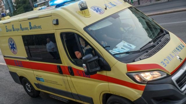 Τραγωδία στην Ελευσίνα: Νεκροί εντοπίστηκαν δύο ηλικιωμένοι και τα σκυλιά τους από αναθυμιάσεις γκαζιού