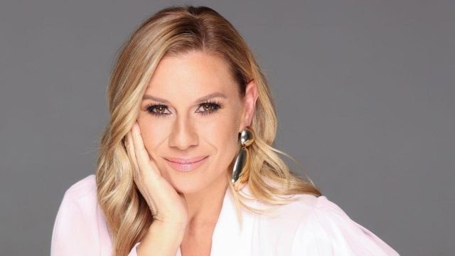 Κατερίνα Καραβάτου: Πότε κάνει πρεμιέρα στον ΑΝΤ1 η εκπομπή «Σαββατοκύριακο Παρέα»