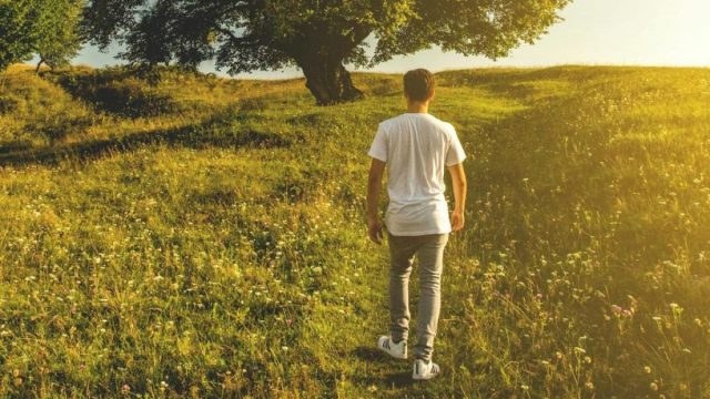 Δεν χρειάζεσαι δίαιτα ή γυμναστήριο: 6 καθημερινές κινήσεις που κάνουν θαύματα και είναι δωρεάν