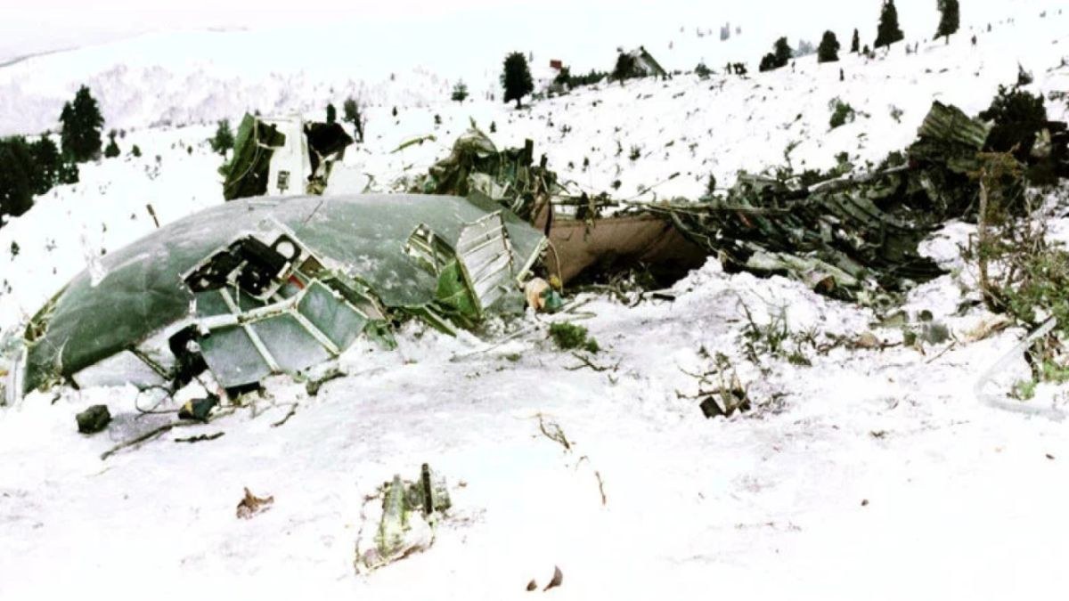 35 χρόνια από τη μαύρη Τρίτη της Πολεμικής Αεροπορίας – Το χρονικό της τραγωδίας στο Όρος Όθρυς με τους 63 νεκρούς