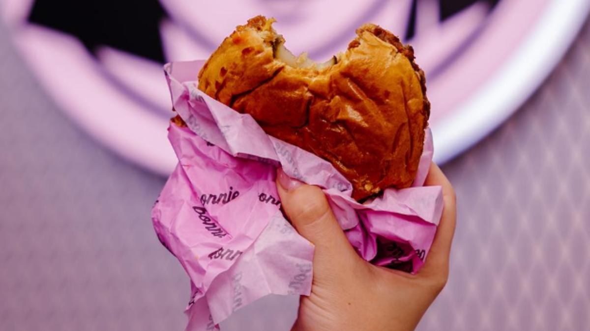 Έχεις φάει Chef’s Table σε Street Food; Το Bonnie Burgers φέρνει την επανάσταση στο Κουκάκι