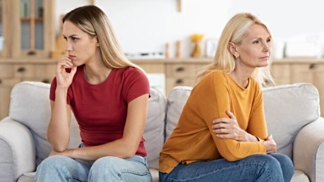 Το viral παράπονο μιας μητέρας: Γιατί πολλοί ενήλικες σήμερα δεν μιλάνε στους γονείς τους