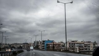 Καιρός σήμερα 26/2: Πού θα επιμείνουν οι βοριάδες – Για ποιες περιοχές προειδοποιούν Καλλιάνος και Σούζη