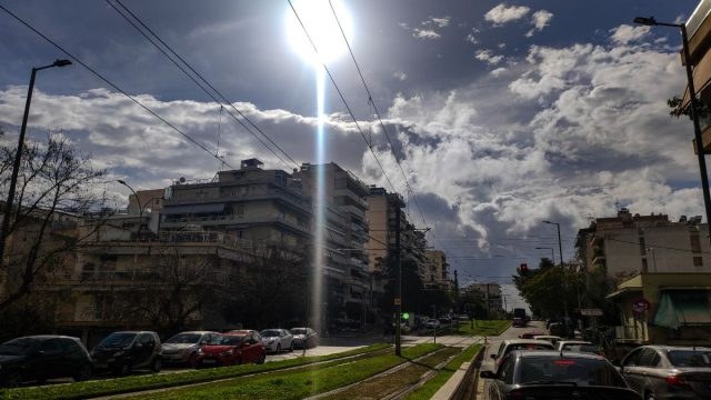Καιρός σήμερα 27/2: Ήπια Παρασκευή με ηλιοφάνεια – Πού θα σημειωθούν τοπικές βροχές σύμφωνα με Αρνιακό – Ζιακοπούλου
