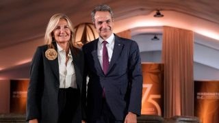 Μαρέβα Μητσοτάκη: Πώς έσπασε τα χέρια της στην Ιταλία η σύζυγος του πρωθυπουργού! Πώς είναι στην υγεία της