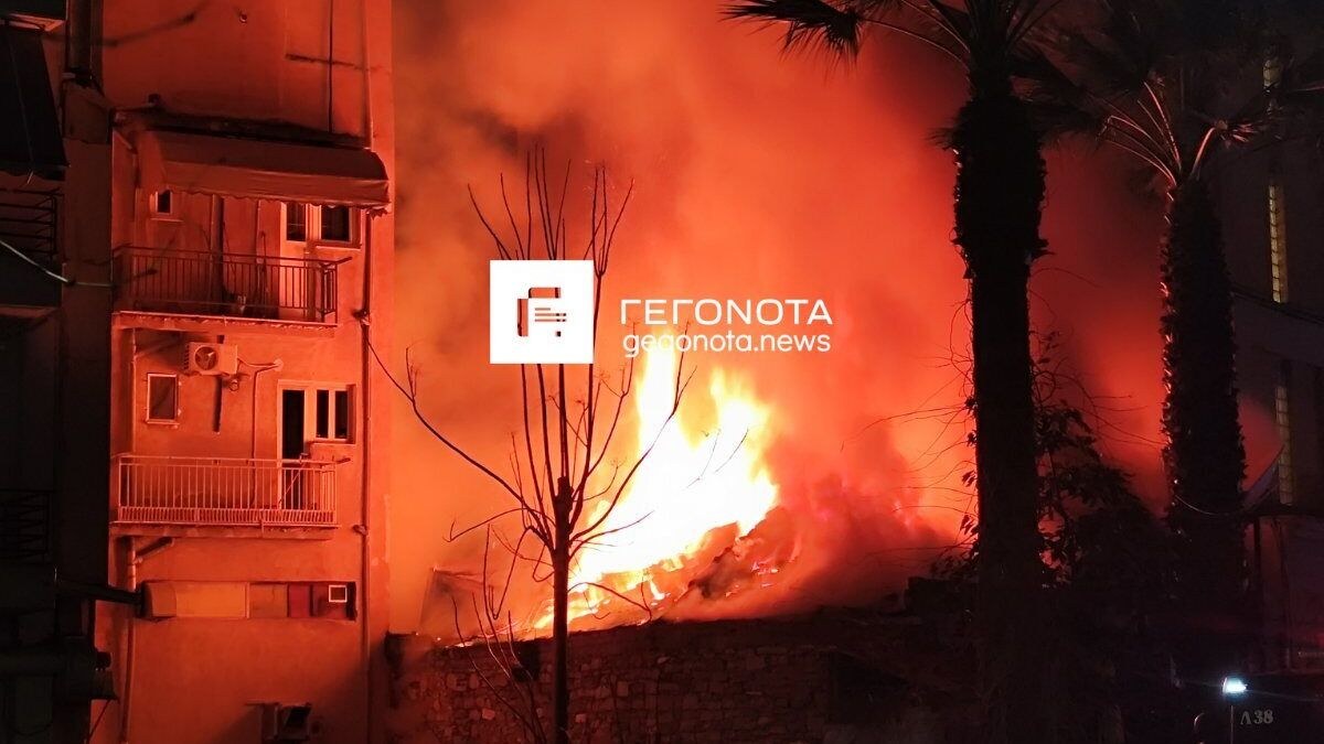 Φωτιά στον Βόλο